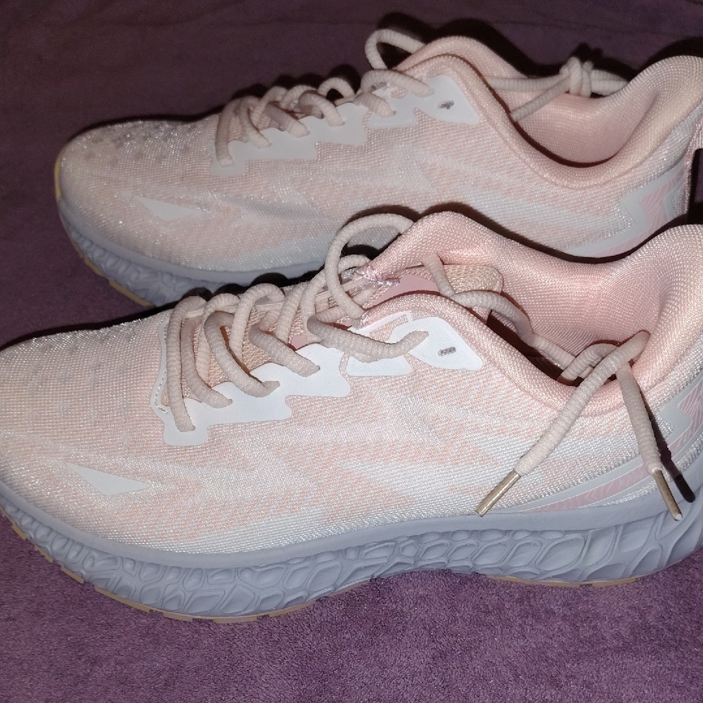 Stylish Pink Women's Sneakers